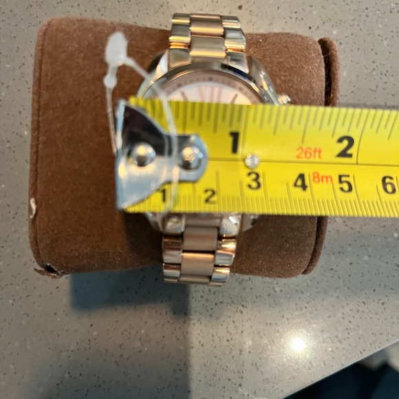 Michael Kors Rose Gold Watch - Picture 7 of 7
